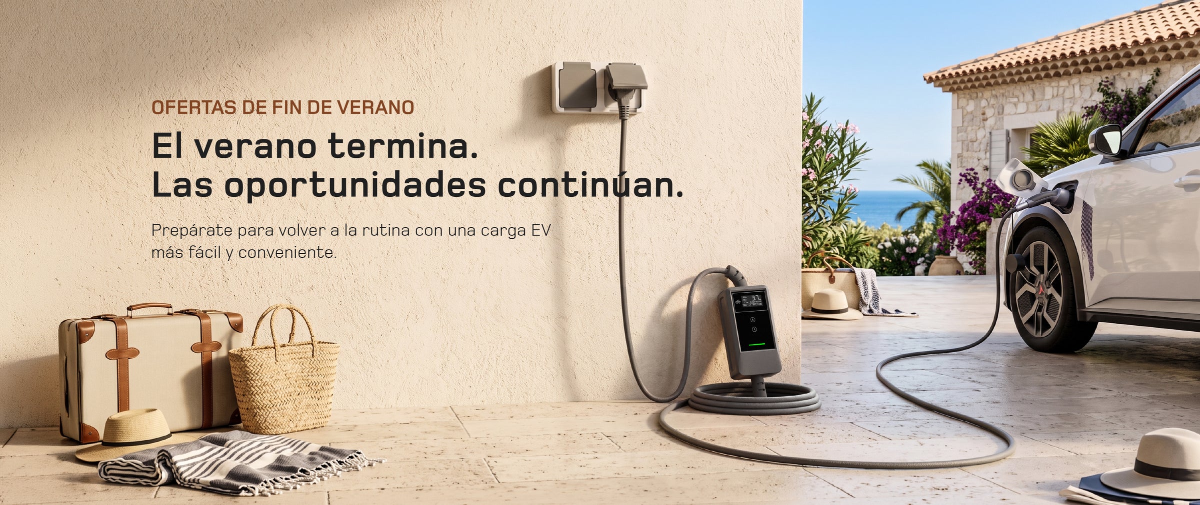 Cargador portátil dé recargando un vehículo eléctrico junto al mar